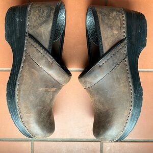 Size 38 brown Dansko clogs